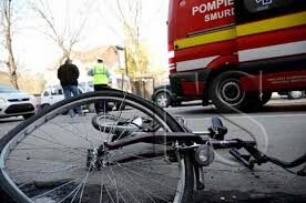 Biciclistă rănită grav lângă Satu Mare. A ajuns la spital