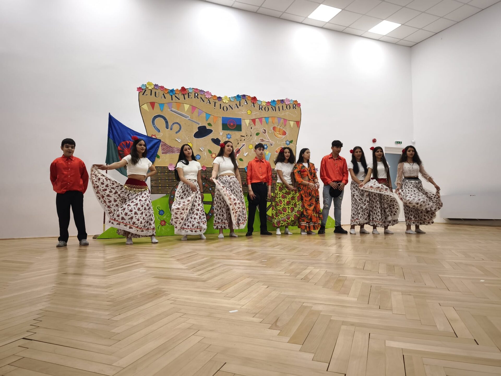 DIVERSITATE Tășnadul a celebrat cultura romă printr-un spectacol plin de emoție și culoare