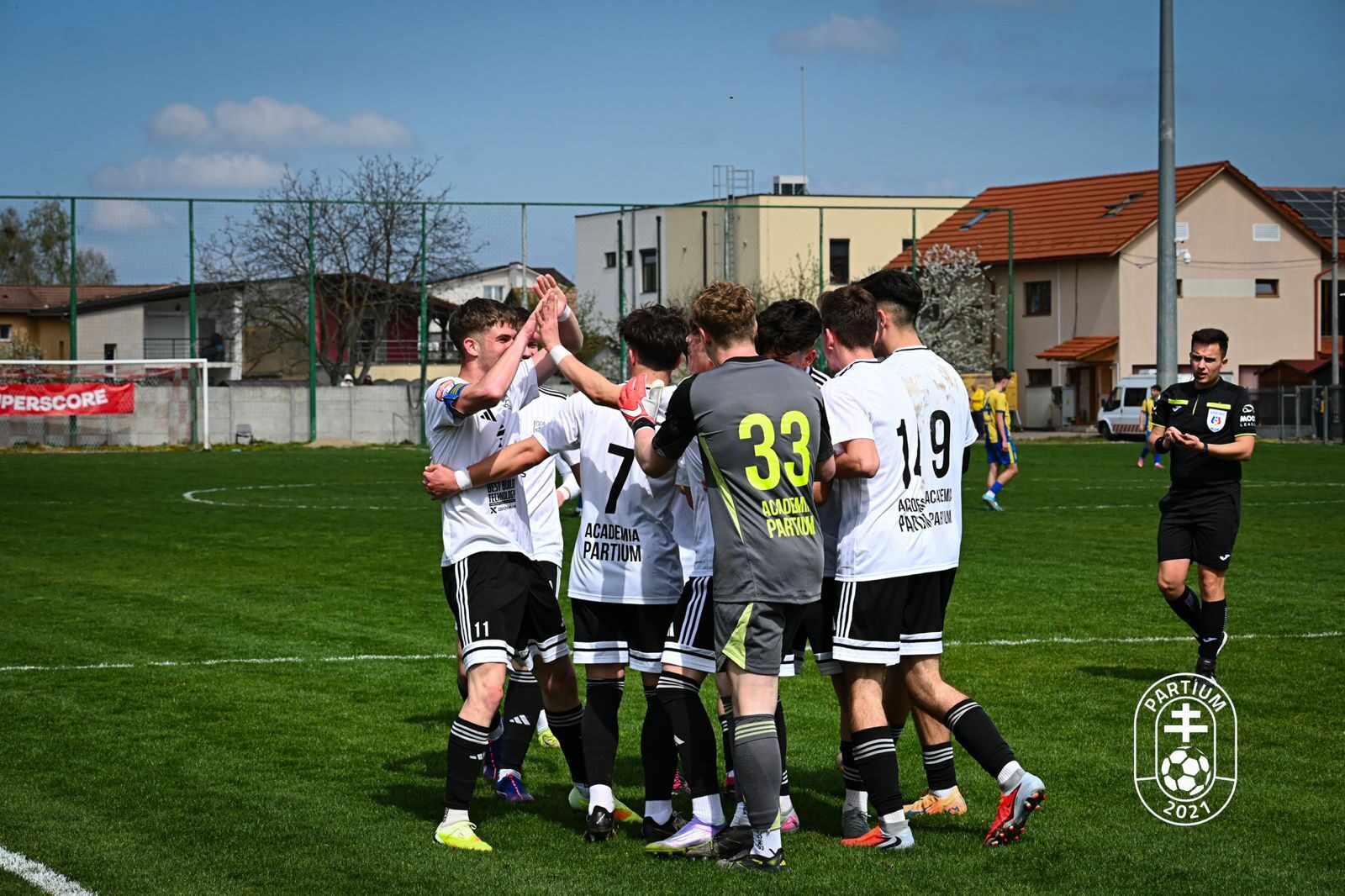 image-1775068292-ca7a02ea