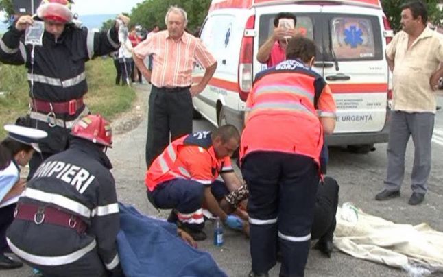 ACCIDENT rutier TERIBIL între IOJIB şi APA. CINCI victime transportate de URGENŢĂ la spital