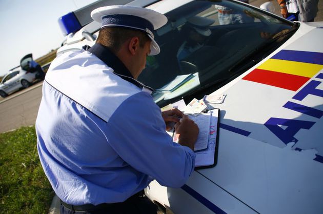 Inspectoratul General al Politiei Romane organizeaza o actiune rutiera care vizeaza depistarea conducatorilor auto care circula cu viteza peste limita legal admisa, precum si portul centurii de siguranta, pe autostrada A2, km 88, pe sensul Bucuresti-Cernavoda, joi, 24 septembrie 2009.